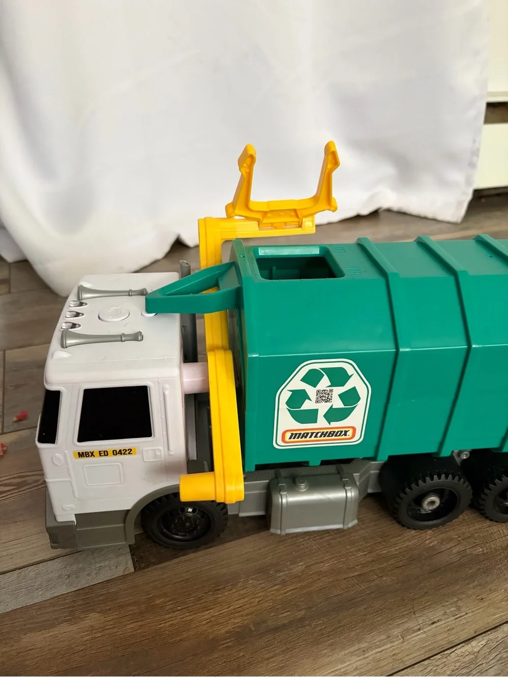 Matchbox Recycling Truck Toy